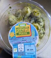 MARINATED MOZZARELLA PEARLS Creamy Italian bocconc