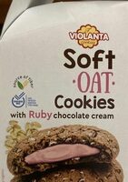 Soft Oat cookies with ruby chocolate cream