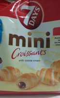 Mini croissants with cocoa cream