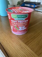 Irish strawberry live yoghurt