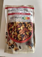 Melange d’olives et de noix