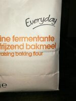 Zelfrijzend bakmeel