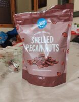 Shelled pecan nuts