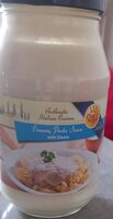 Creamy pasta sauce with cheese