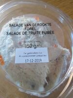 Salade van gerookte forel