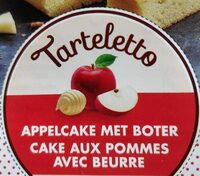 Cake aux pommes avec beurre