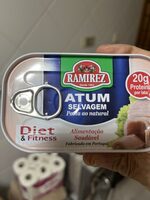 Atum selvagem posta ao natural