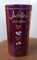 Almonds and hazelnuts in chocolate