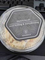 Pastasalat med kylling og karrydressing