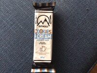 Cookies and cream energy bar