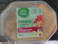 Hummus czerwone pesto