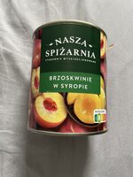 Brzoskwinie w syropie