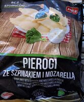 Dumplings with spinach and mozzarella cheese