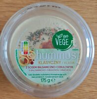 Hummus klasyczny z sosem balsamiczno-cebulowym