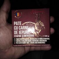 Pate cu carne de iepure, stafide si merisoare
