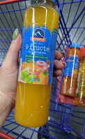 Suc de 9 fructe cu 7 vitamine