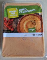Humus cu ardei copți
