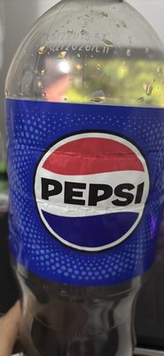 Băutură răcoritoare carbogazoasă cu aromă de cola