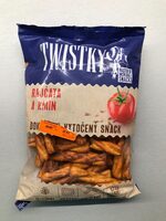 Twisted snack with tomato and caraway