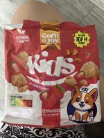 Extrudált eper ízű snack