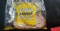 Pâine neagră rustică cu maia și semințe