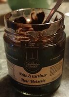 Pâte à tartiner noir noisette