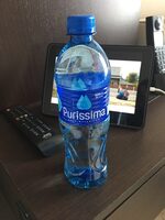 Agua mineral natural