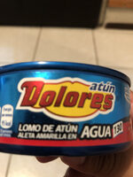 Atún aleta amarilla en agua