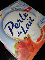 Perle de lait sur lit de fraise