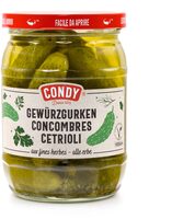 Concombres aux lines herbes
