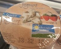 Yogourt au lait de brebis fraise de la région