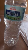 Agua mineral pequeña