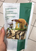 Champignons Forestiers Mélangés Séchés