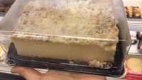 Marbteigboden mit Biscuit, Quark und Sultaninen