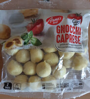 Gnocchi caprese farcis aux tomates et à la mozzarella