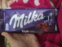 Milka triple chocolat avec morceaux de biscuits
