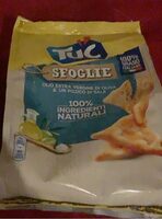 Sfoglie olio extra vergine di oliva e un pizzico di sale