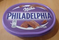 Смес от крема сирене, захар и млечен шоколад
