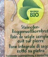 Pain de seigle complet cuit sur pierre