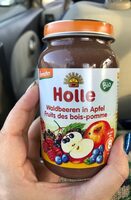 Waldbeeren in Apfel