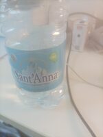Acqua minerale naturale
