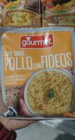 Sopa de pollo con fideos gourmet