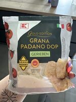 Grana Padano DOP gerieben