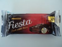 Ferrero Fiesta Prajitura pufoasa cu gust de rom si invelis de cacao