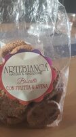 Biscotti con frutta e avena