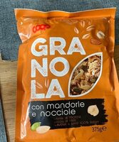 Granola con mandorle e nocciole