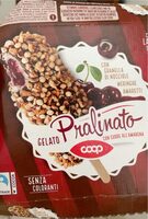 Gelato pralinato con cuore all'amarena