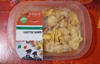 Salmon-filled pasta