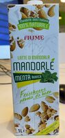 Latte di mandorle menta bianca