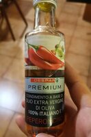 Olio Extra vergine di oliva 100% italiano e peperoncino